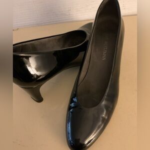 Stuart Weitzman women leather Vida Classic Pumps heel shoes size 8,5 narrow